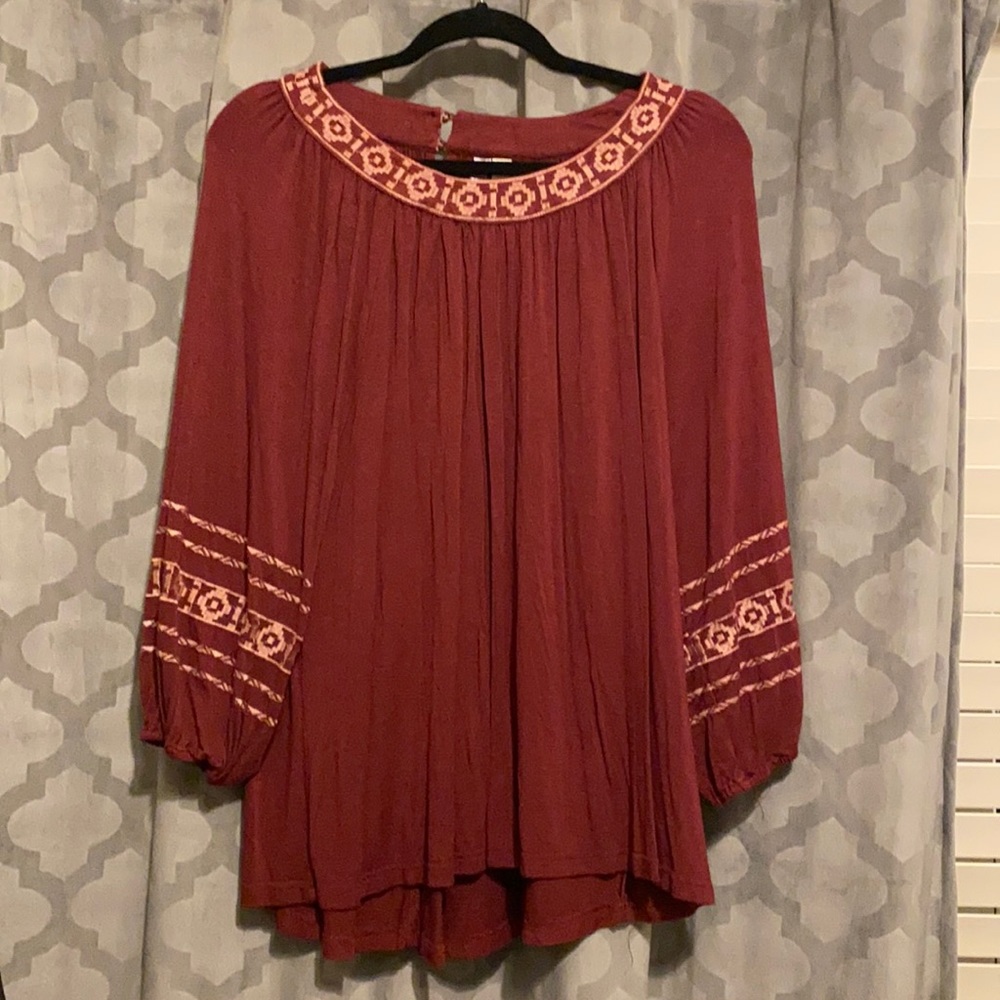 Women’s Long-Sleeve Top